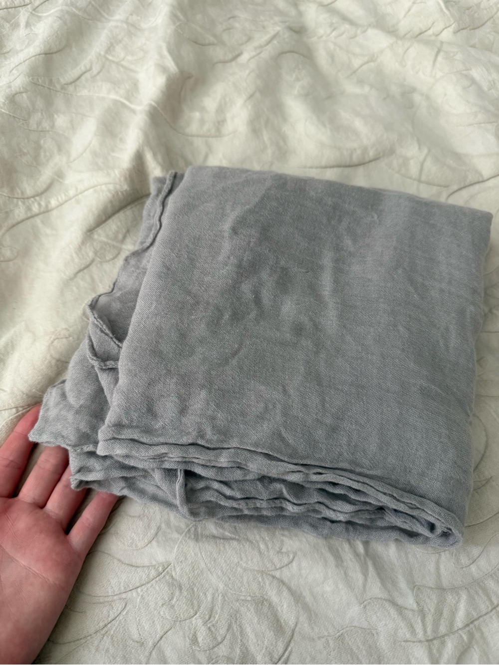 Vela modal Gravity Grey Double size Hijab - Picture 7 of 10